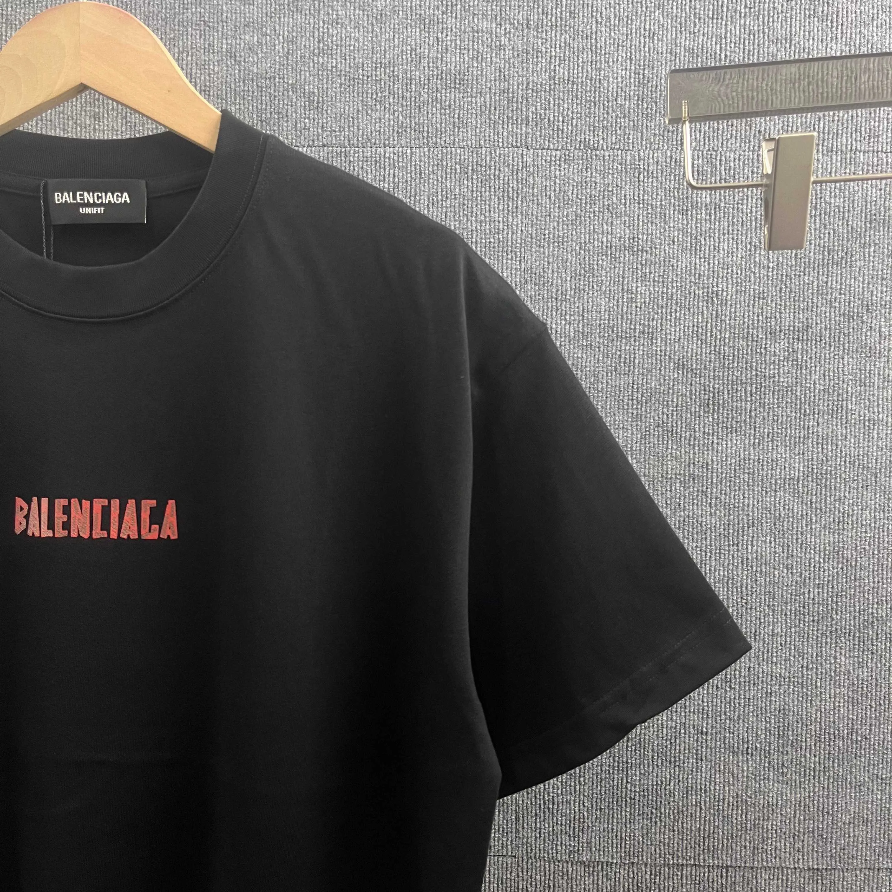 Bale* * 2026 New Arrival t Classic Same Style ：Black White Red Size： S （90-130 ） M （120-150 ） L （140-165 ） XL （160-180 ） XXL （180-210 ）